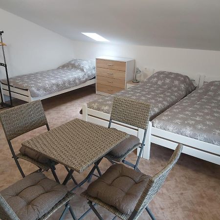 Divaca, Vila Srebrna Exteriör bild