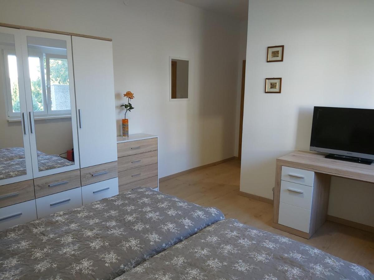 Divaca, Vila Srebrna Exteriör bild